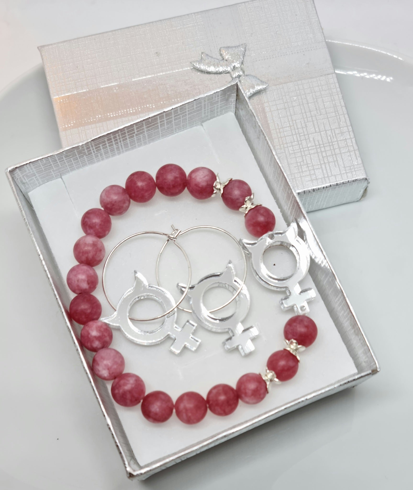 Rosa frostad Jade med silverjävel