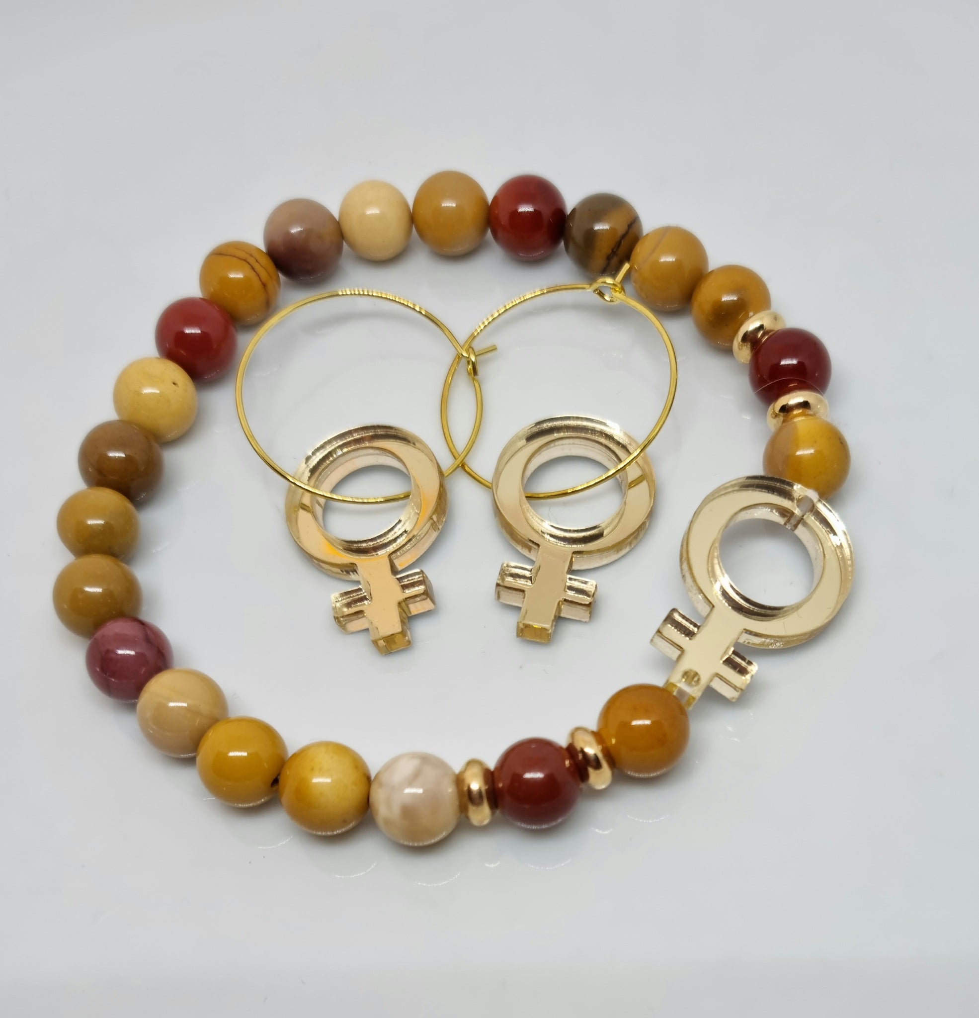 Guldvenus med Moakit