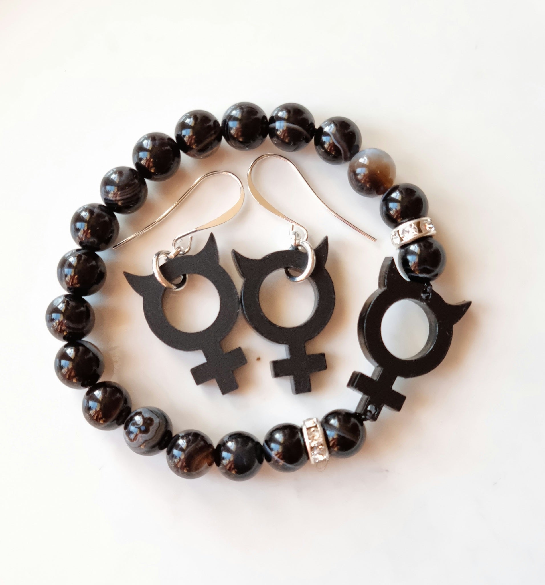 Svart Agat med honjävel